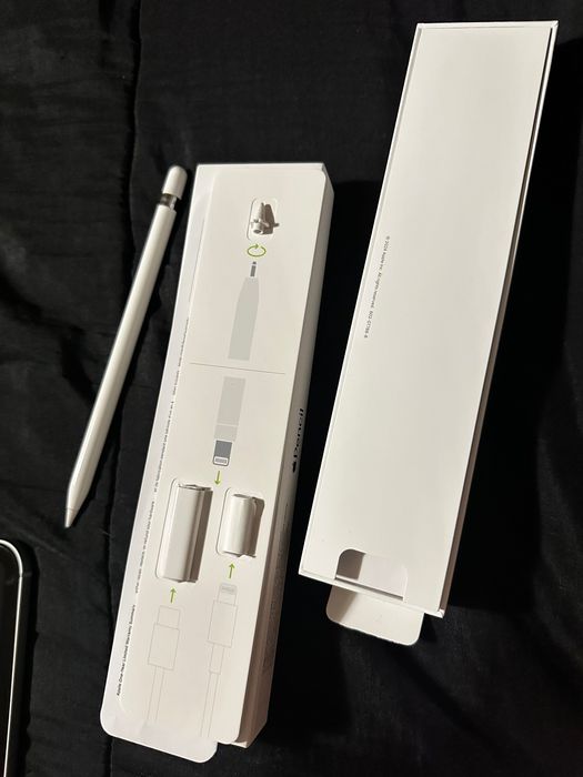 APPLE iPad 11" 11 gen. 2025, 128 GB 5G Wi-Fi + Apple Pen (1 gen)
