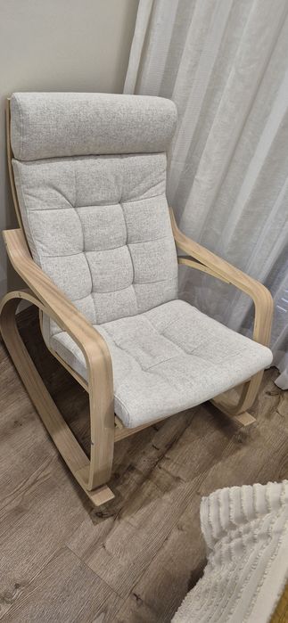 Cadeirão amamentação ikea