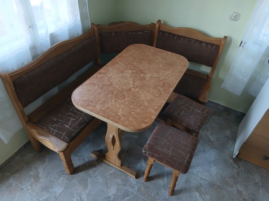 Продається куток на кухню.