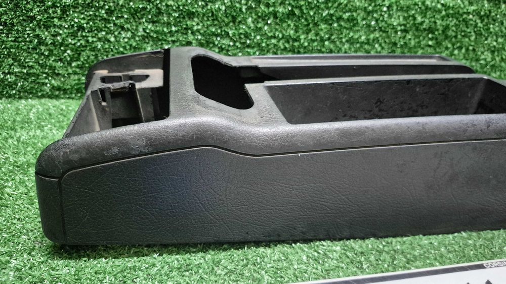 Consola Central Travao de Mao Modelo Com Apoio de Braco Audi A4 B5 8D Pre Facelift 1994 a 1999
