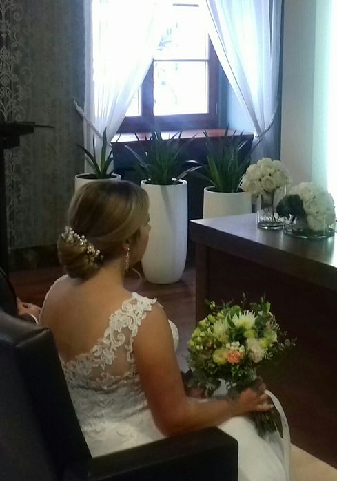 Suknia ślubna stan idealny  40 welon nowy