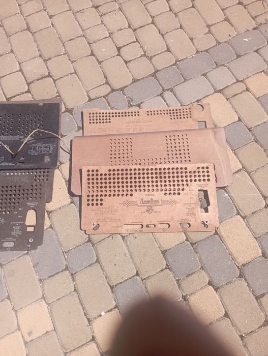 Стеклянная шкала для радиол.