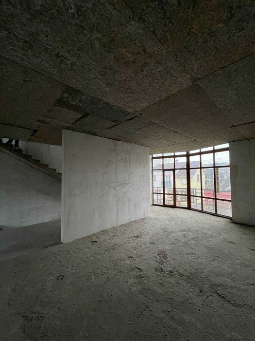 Дуплекс в ЦЕНТРІ міста 274м2