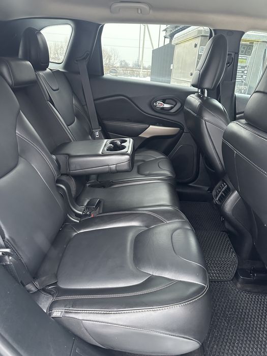 Продам Джип Черокі 2017р 4х4