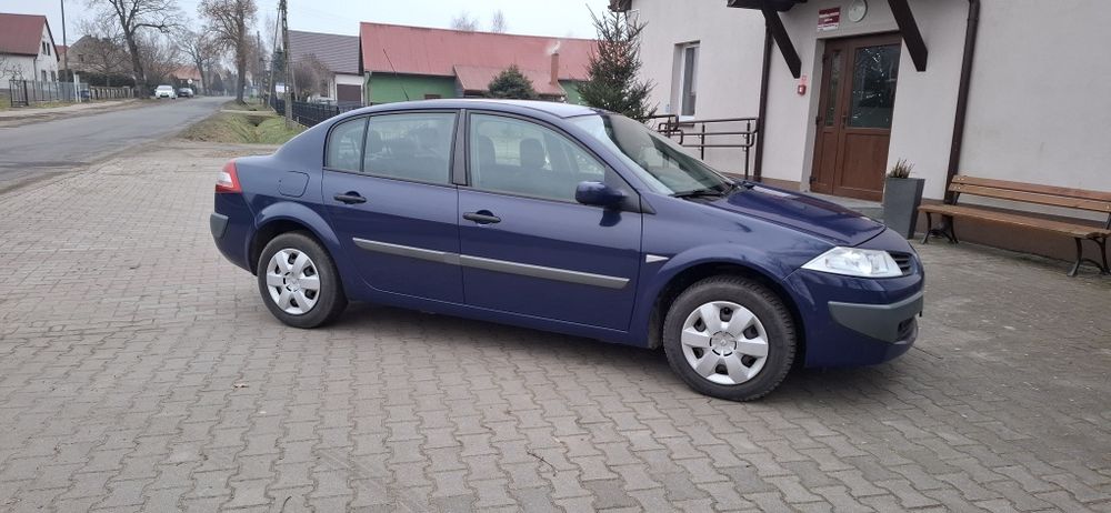 Ładna zadbana Megane z silnikiem 1.6 o mocy 112KM,  stan bdb.