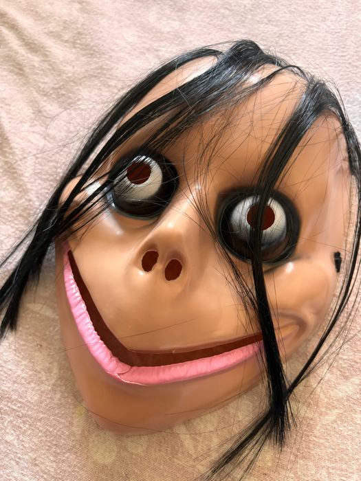 Máscara Halloween nova