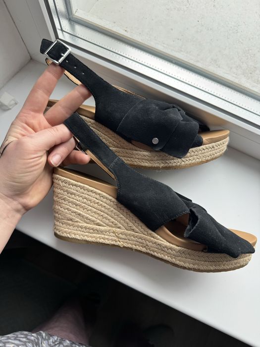 Ugg босоніжки оригінал 39 р