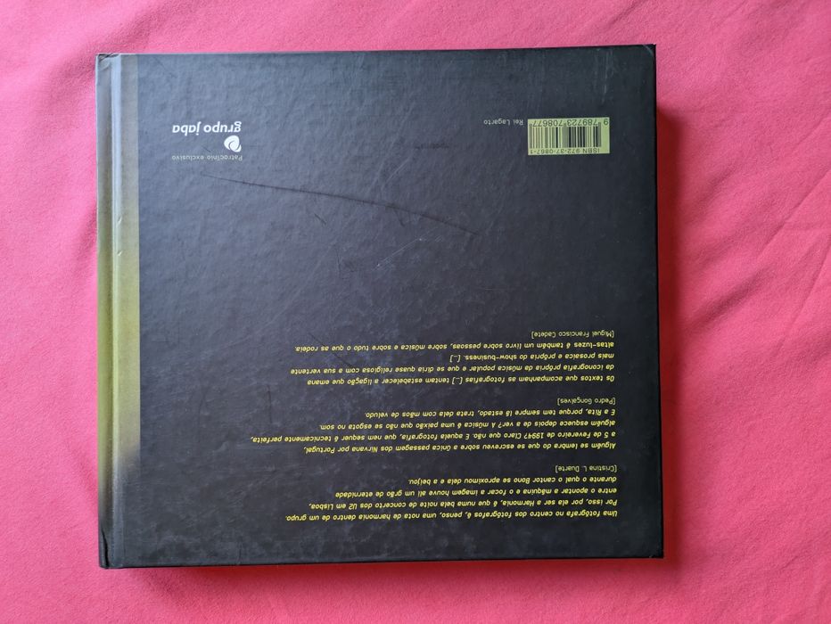 Livro de fotografia de Rita Carmo