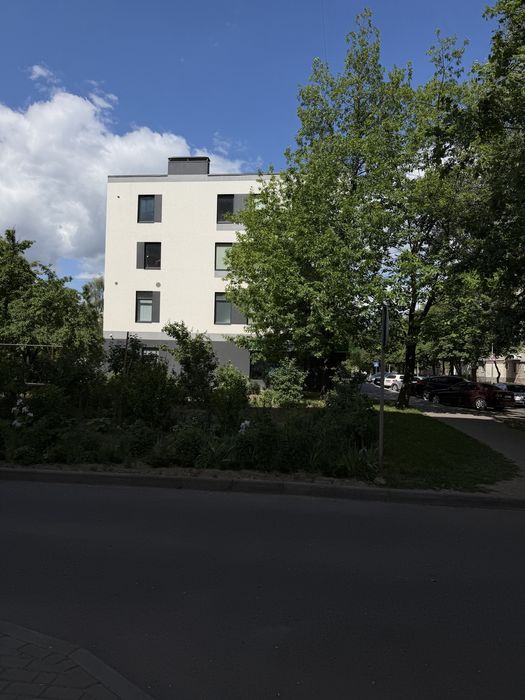 Продам офісне приміщення