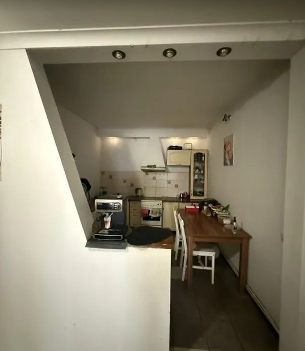 Продаж 3к квартири 70 кв. м на вул. Об'їзна