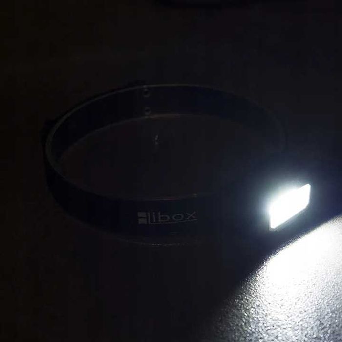 BIAŁE I CZERWONE ŚWIATŁO Latarka czołowa akumulatorowa czołówka LED