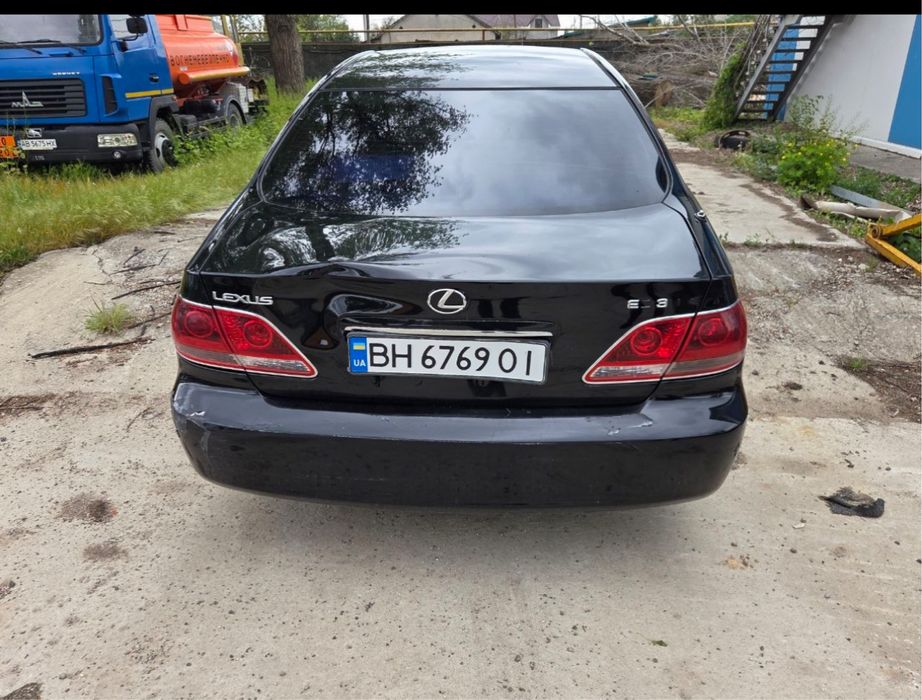 Продам Lexus E300 3.0
