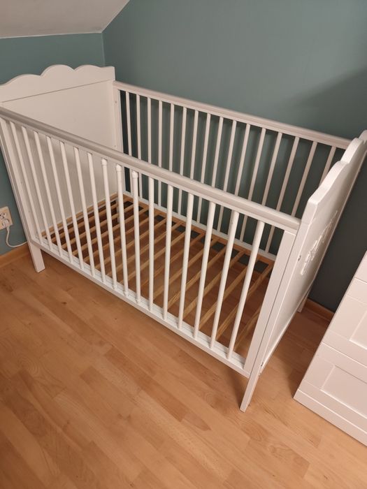 Białe łóżeczko marselle 120x60