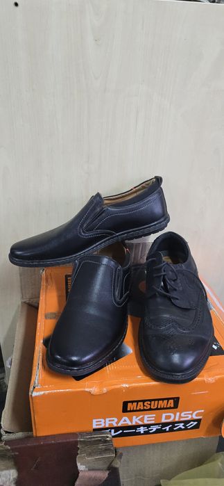 Продам фірмові туфлі великих розмірів 46 та 47 розмірів.