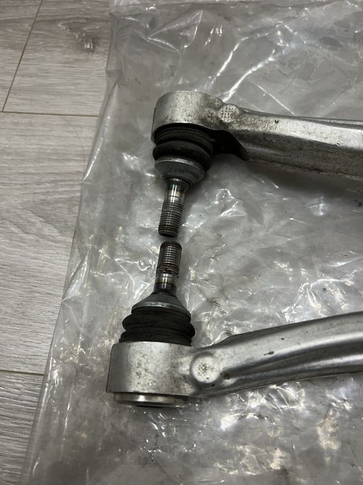 Передні ричаги, важелі 100d 2018