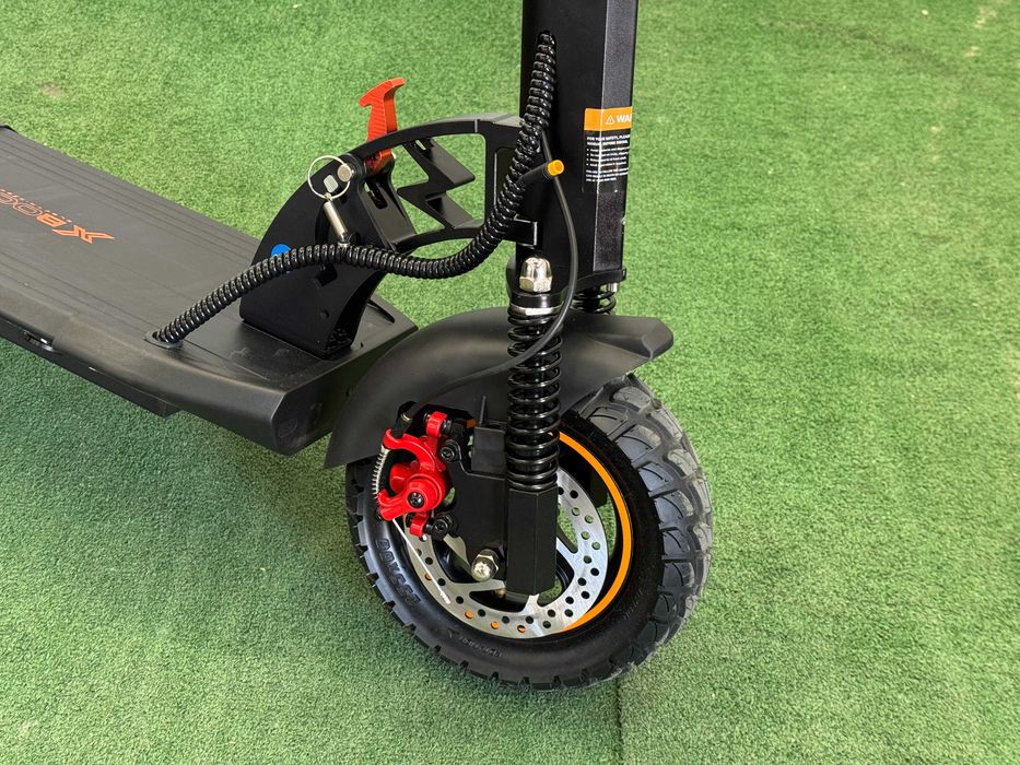 Xboost 001 800W 45 км/год. Потужний електросамокат для міста
