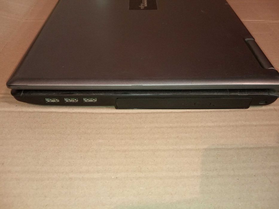 Ноутбук Fujitsu Siemens Esprimo Mobile V5515