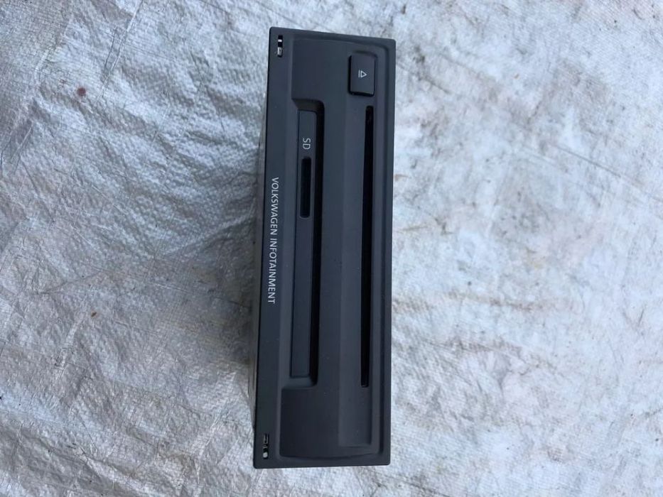 5G0035824A CZYTNIK kart mmi golf vii