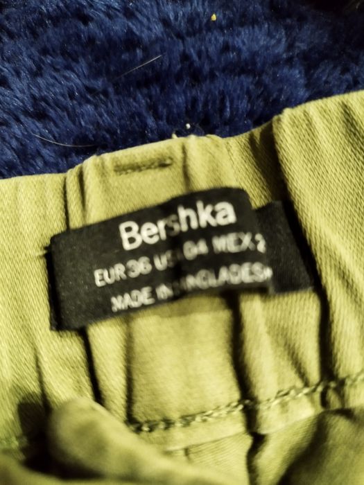 Spodnie bojówki Bershka. Rozmiar 36/38.