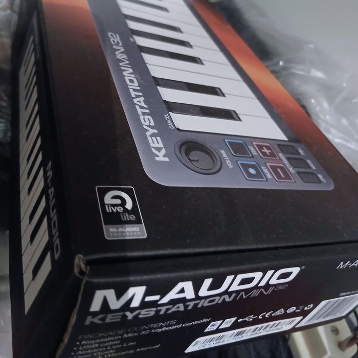 PECHINCHA: Vendo 3 controladores midi.