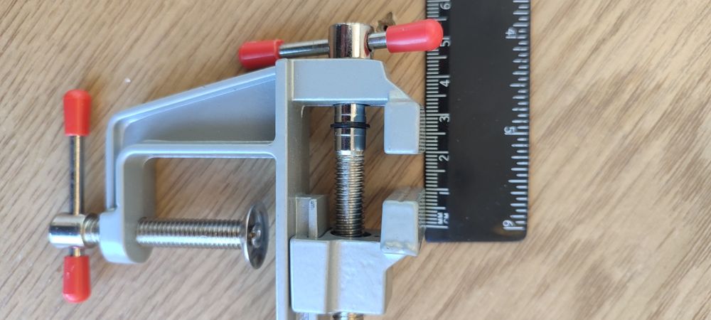 Тиски маленькі лещата