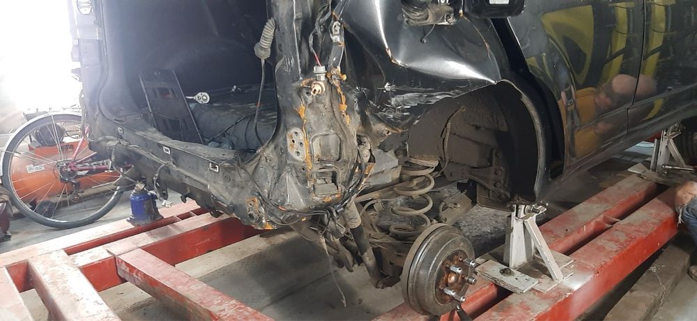 Сварка автомобилей переварка бусов сложная рихтовка покраска авто