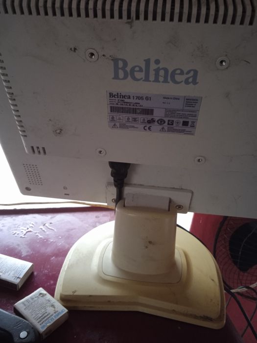 Продам монітор старенький