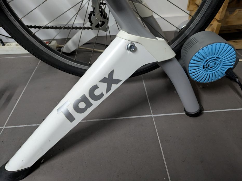 Tacx Flow Smart Trainer