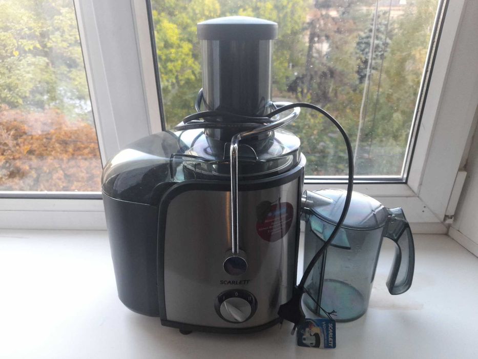 ソレイユ　ロワイヤル 100/1　今井科学 Соковижималка scarlett SC-014 850 watt: 1 500 грн. - Соковыжималки
