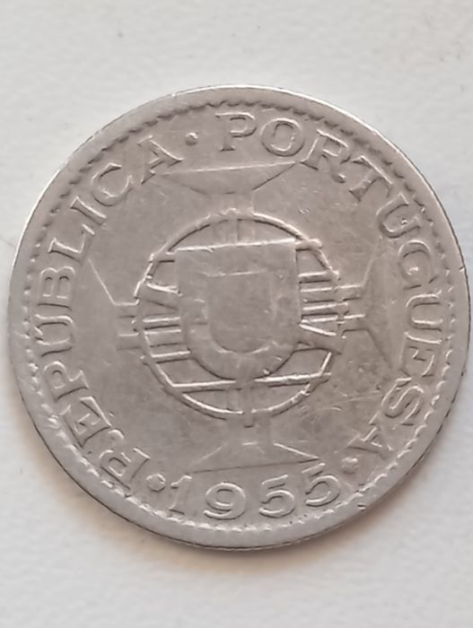 Монеты Португальской Анголы