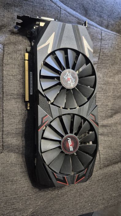 Відеокарта Asus GeForce GTX 1070 Ti Cerberus 8GB увідмінному стані.