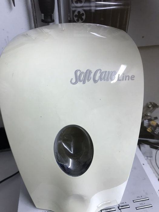 Dispensores liquido e papel .