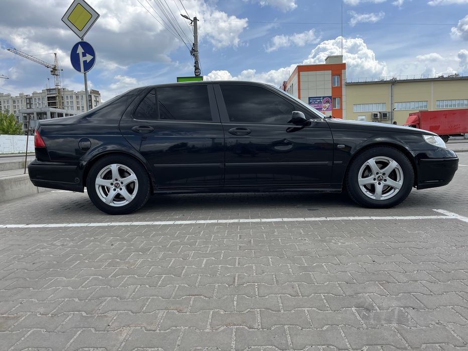 Автомобіль Saab 9-5 2.3t