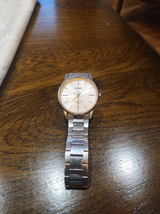 Zegarek casio kwarcowy