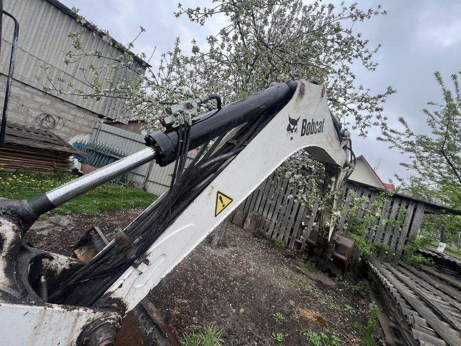 Мініекскаватор BOBCAT 442   7.5 тон