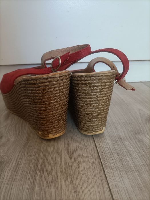 Lasocki sandały damskie na koturnie (rozmiar 38)