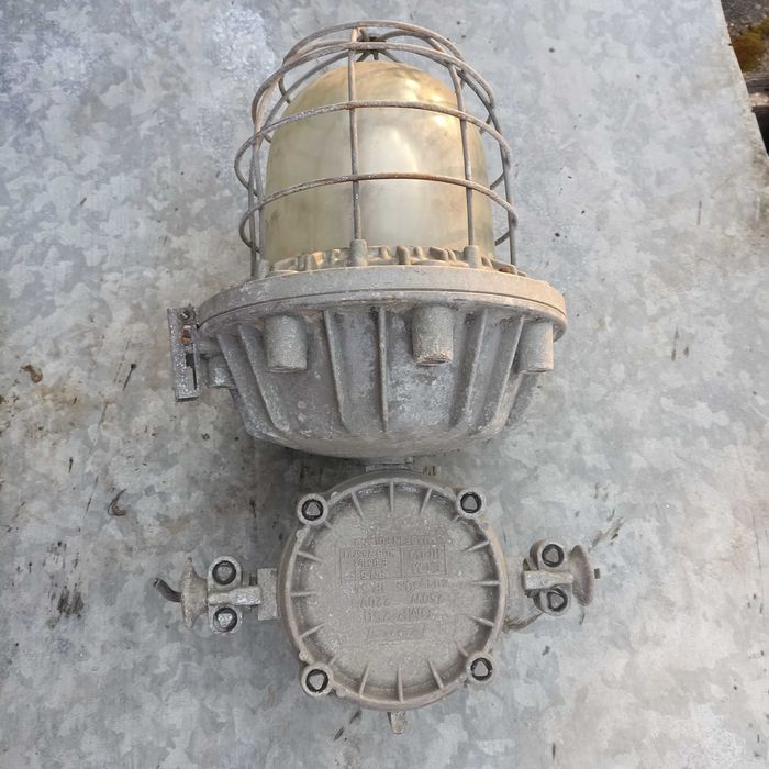 Przemysłowe lampy Zaos OMP-250 duże przeciwwybuchowe LOFT