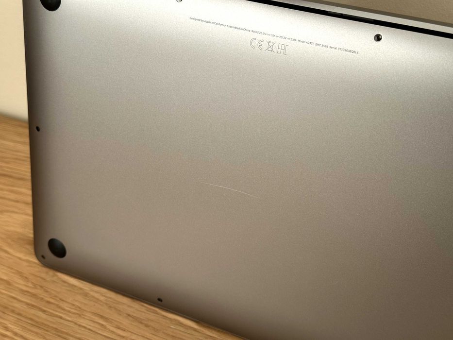 MacBook Air M1 2020 8GB/256GB ZADBANY!