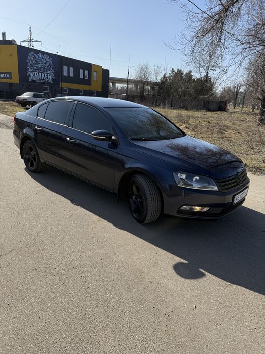 Volkswagen Passat Офіційний