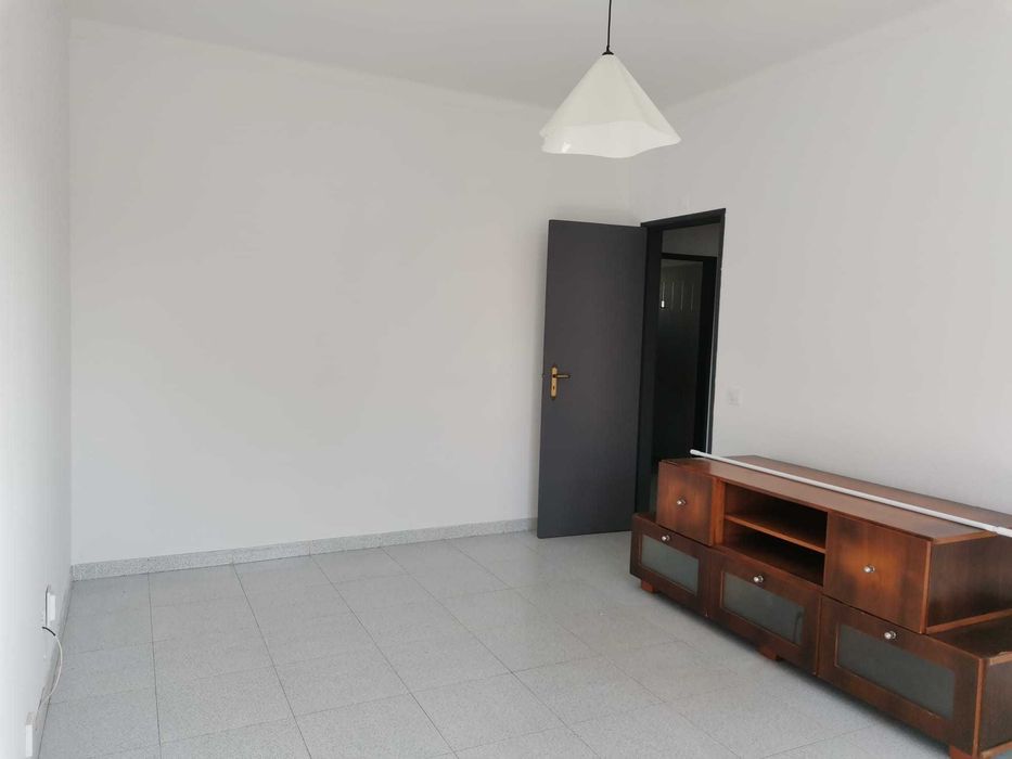 Moradia T2 para alugar