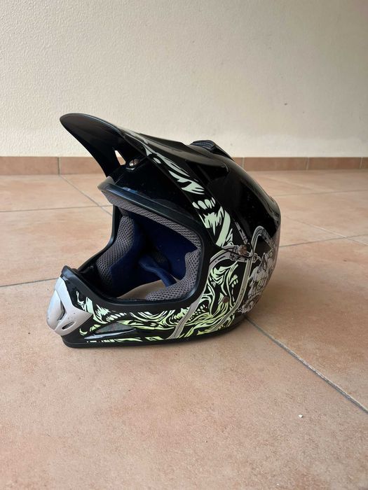 Capacete Integral BTT / BMX / Downhill Xtreme