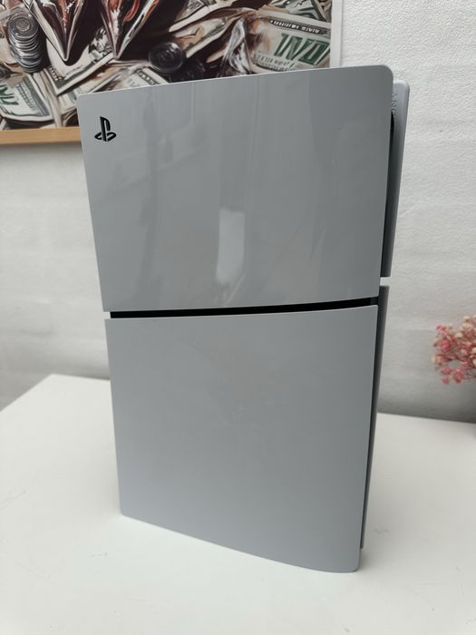 Playstation 5 Digital 1TB(Jak nowa, 2 kontrolery)