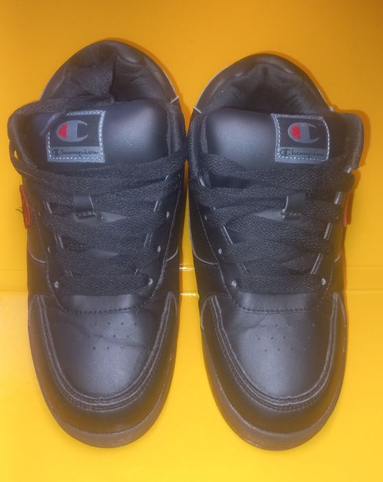 Кросівки 39р. Маломірні