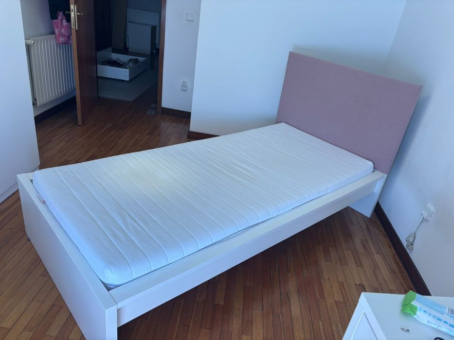 Cama solteiro IKEA
