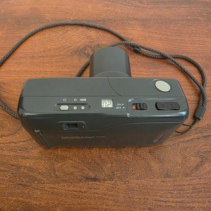 Carena AF Zoom 70 – aparat analogowy 35 mm Auto Focus + Flash
