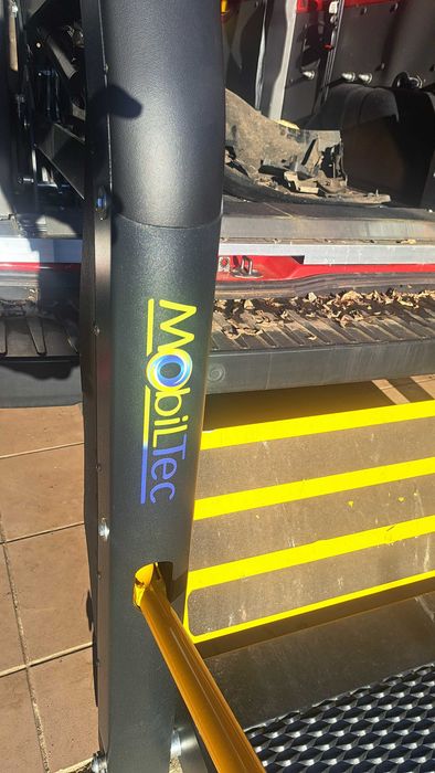 Rampa winda  inwalidzka podest do busa  prawie nowa MobliTec
