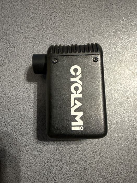 Elektroniczna Mini pompka rowerowa