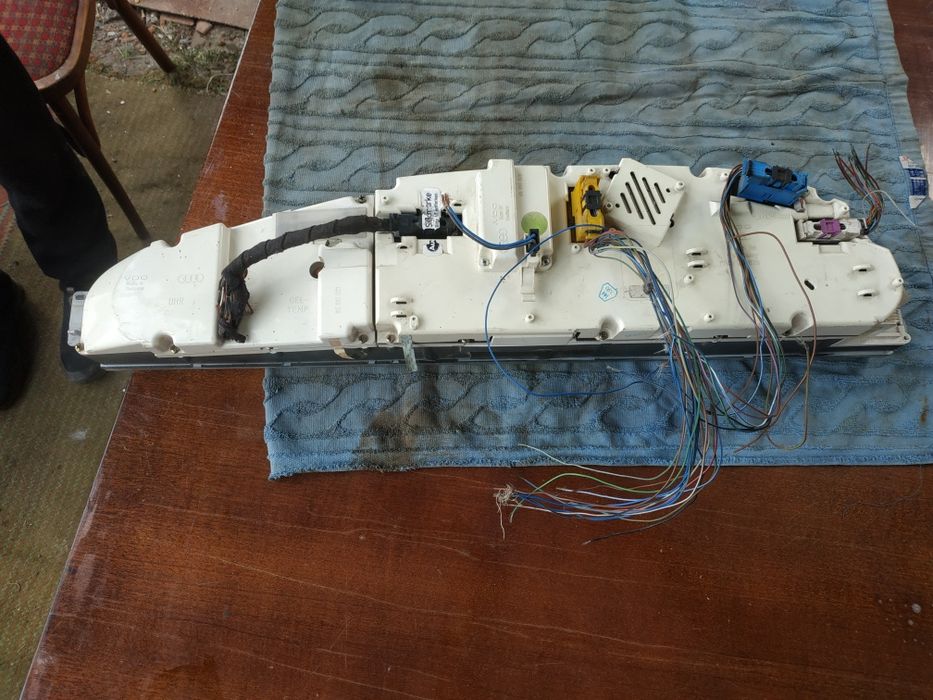 Продам панель приборов АУДИ 100/200 VDO: 3 500 грн. - Панелі приладів ...