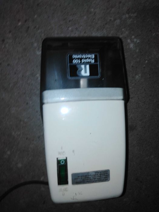 Zszywacz elektryczny rapid 100