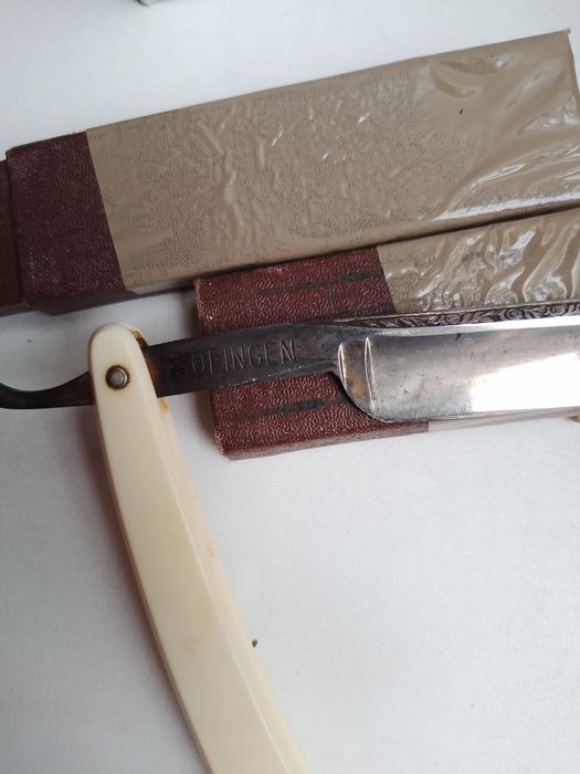 Небезпечна бритва (опасна)SOLINGEN.